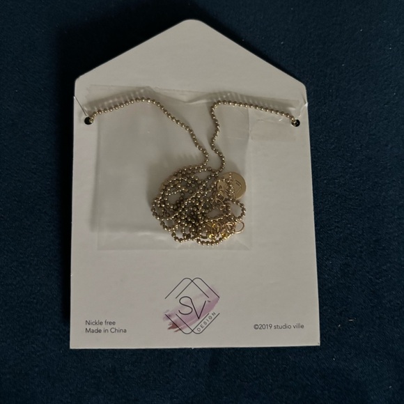 🌹 Studio Ville Gold Tone Pressed Flower 30" Long Pendant Necklace - Picture 2 of 3